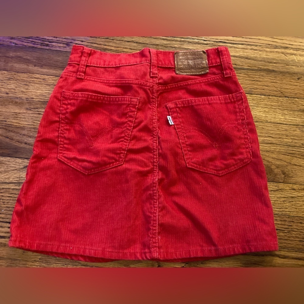 𝅺levi Strauss size 24 vintage y2k red Valentine’s Day corduroy miniskirt - Picture 12 of 15